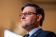 迪庆特朗普税改案参议院过关有望 共和党议员无人声援马斯克