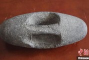 迪庆新疆兵团第五师双河市发现疑似新石器时代石器